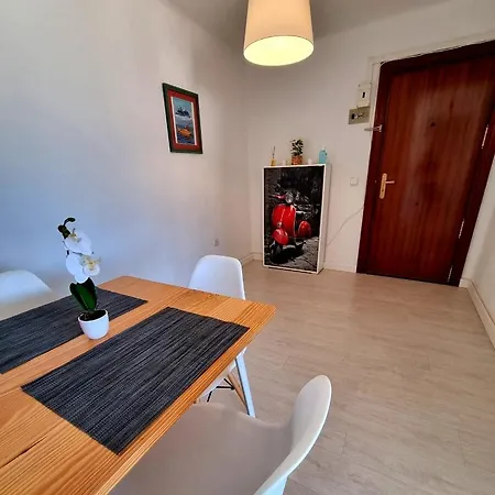 Malaga Vialia Deluxe Apartment Exterior photo