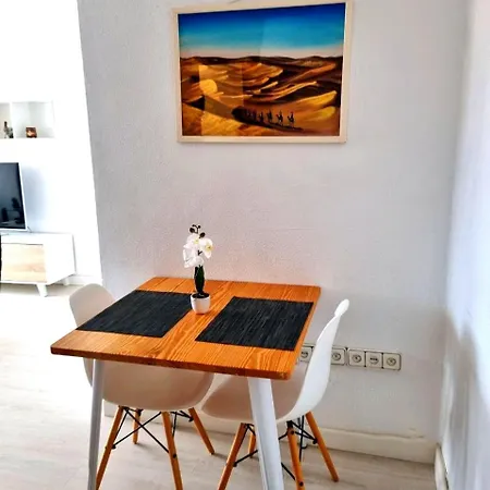Malaga Vialia Deluxe Apartment Exterior photo